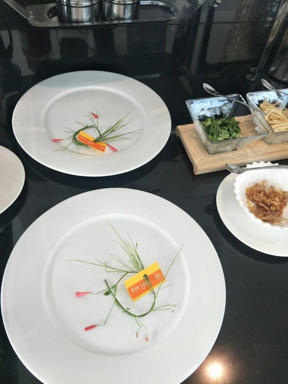 The White Garden Premier Saraburi Hotel Ban Dao Ruang  Luaran gambar