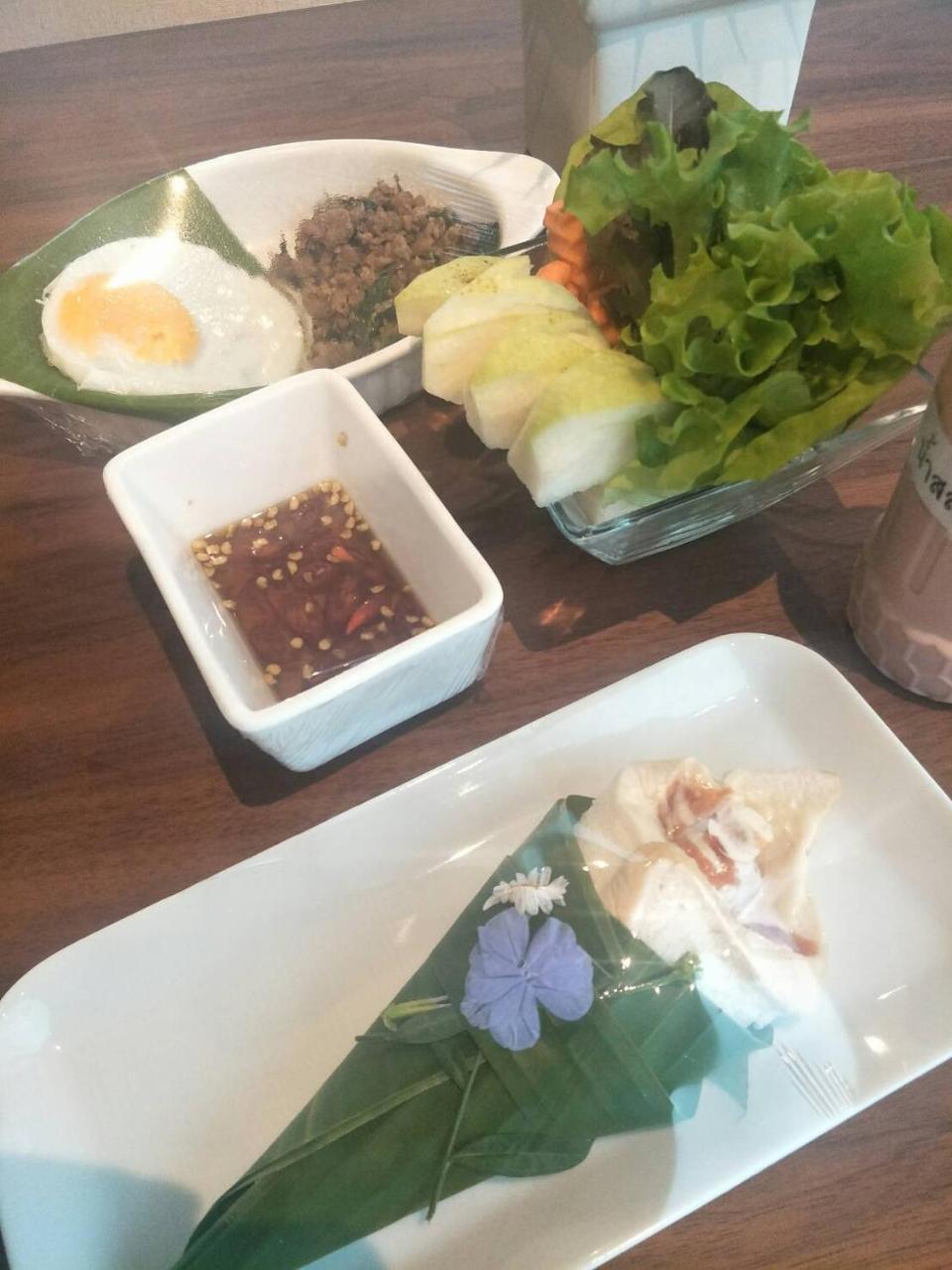 The White Garden Premier Saraburi Hotel Ban Dao Ruang  Luaran gambar