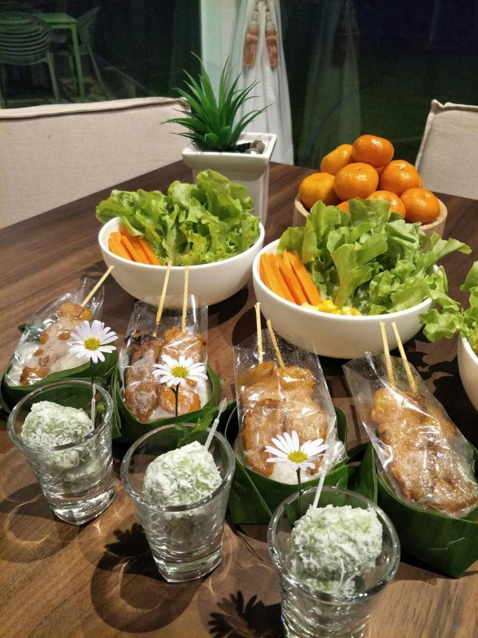 The White Garden Premier Saraburi Hotel Ban Dao Ruang  Luaran gambar