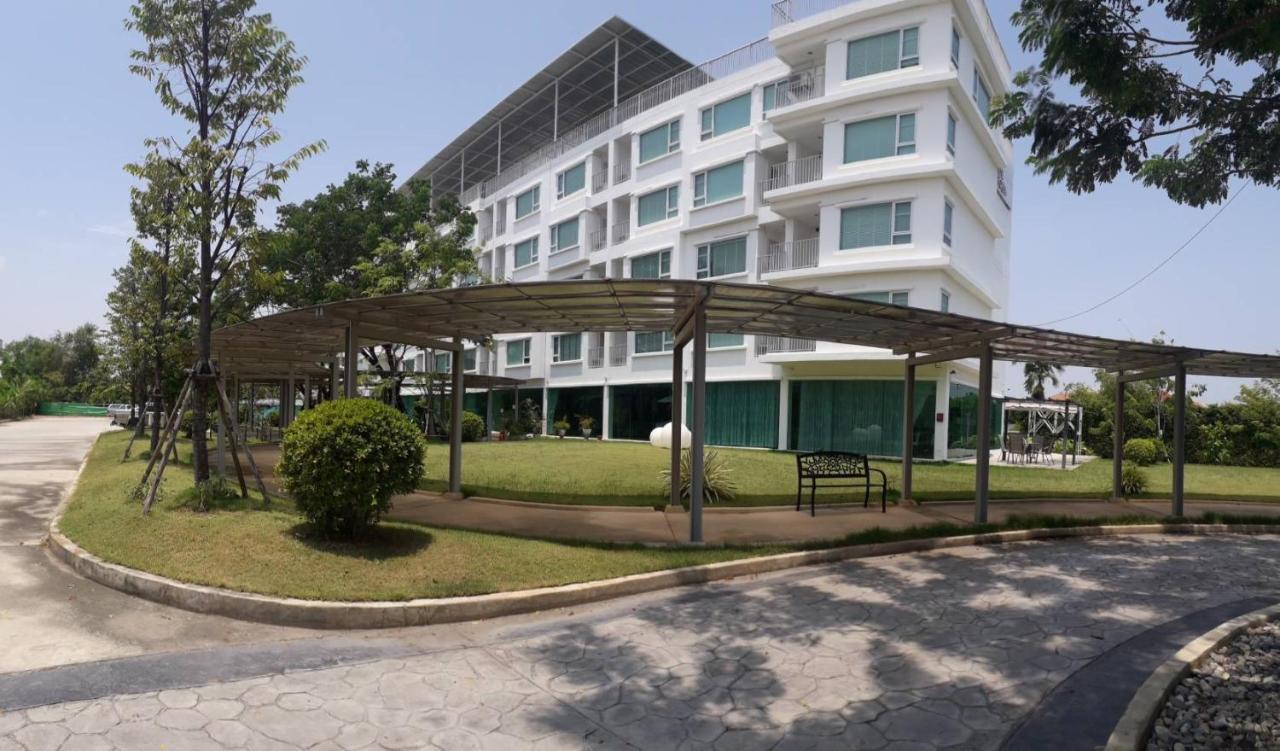 The White Garden Premier Saraburi Hotel Ban Dao Ruang  Luaran gambar