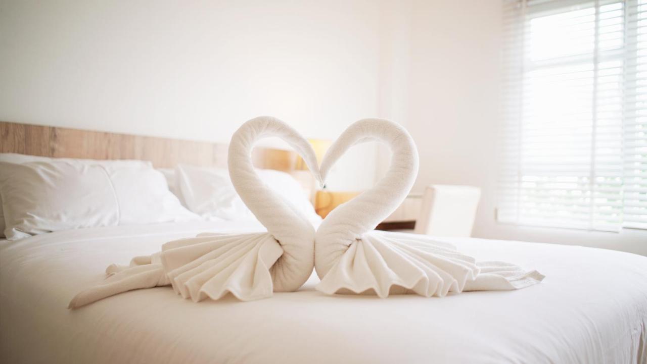 The White Garden Premier Saraburi Hotel Ban Dao Ruang  Luaran gambar